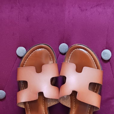 Flache Sandalen braun