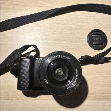 Fotocamera Sony Alpha a5000