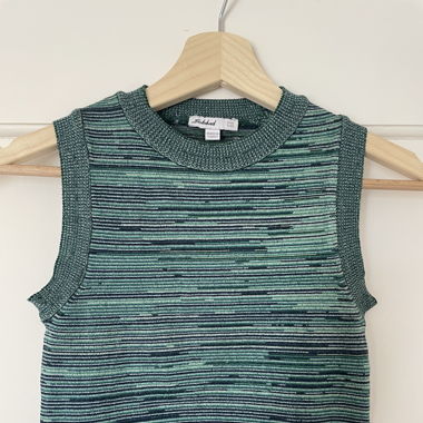 Subdued Top