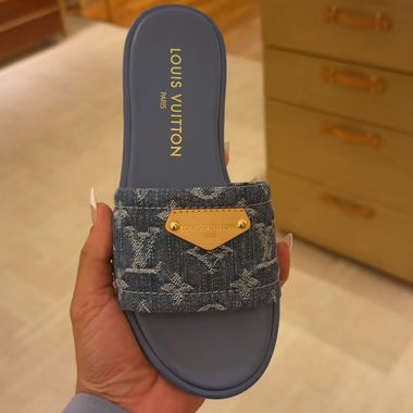 Tongs Louis Vuitton