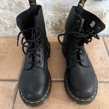 Stivali Dr. Martens neri taglia 36