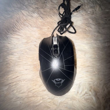 Trust GXT wired gaming mouse