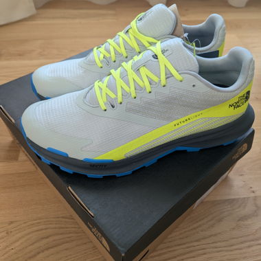 Chaussures de sport The North Face neuve, taille 45