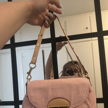 Brandneue Tasche