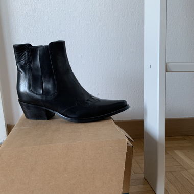 Boots 