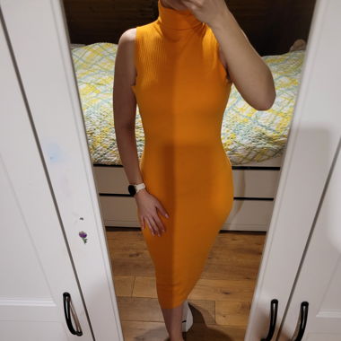 Maxi dress in orange