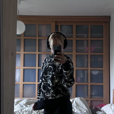 Pull noir et blanc