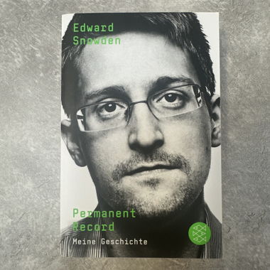Permanent Record – Edward Snowden