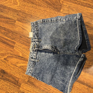 kurze Jeans