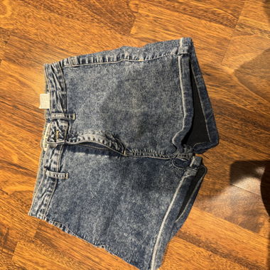 kurze Jeans