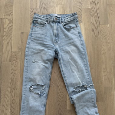Zara Jeans