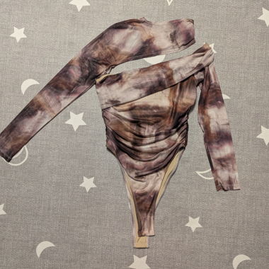 Body asymétrique