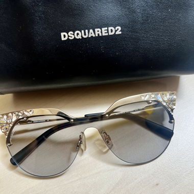 Lunettes DSQUARED2 neuves avec cristaux