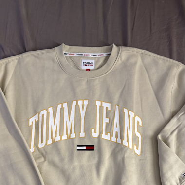 TOMMY JEANS (XL)