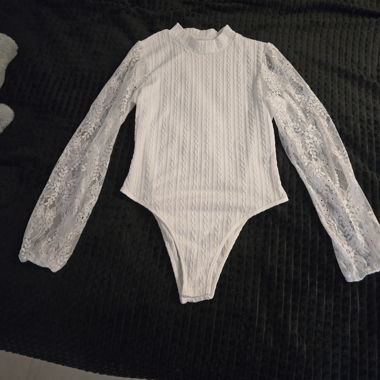 Body in pizzo bianco