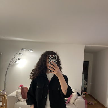 Black overpacket