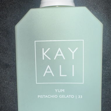 Kayali Yum Pistachio Gelato 33