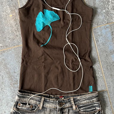 Top tank Y2K marrone con motivo