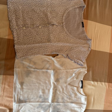 2 t-shirts Brandy Melville