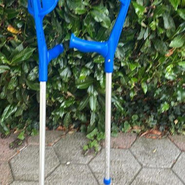 Stampelle per avambraccio