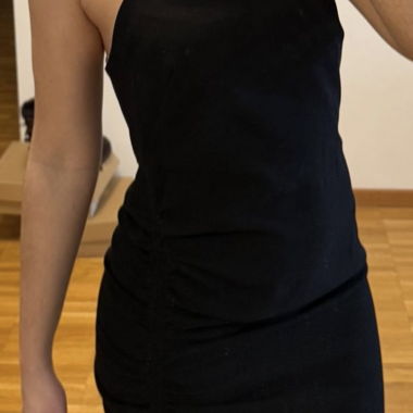 Robe courte drapée noire Zara taille M