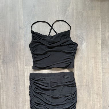 Ensemble crop top et jupe 