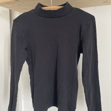 t-shirt à col roulé