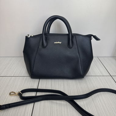 Borsa a mano nera con tracolla