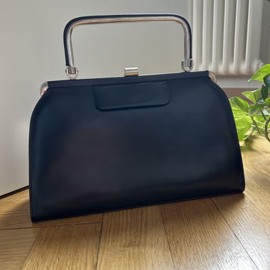 Vintage leather bag