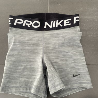 Nike Pro‘s