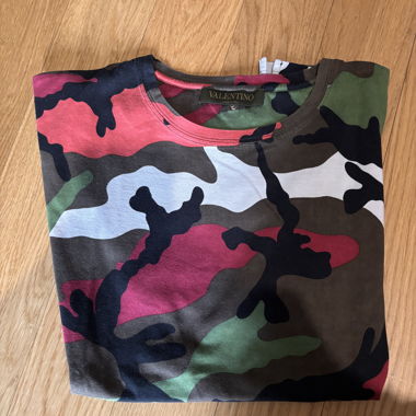 T-shirt Valentino in cotone camouflage taglia S