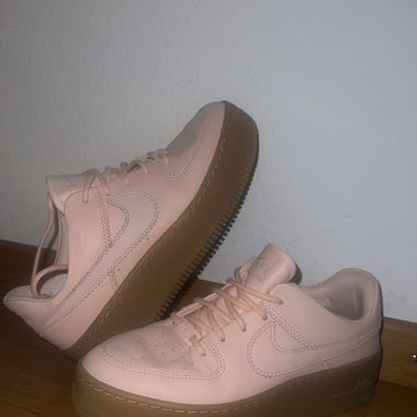 NIKE AIR FORCE 1- Sage Low Rosa