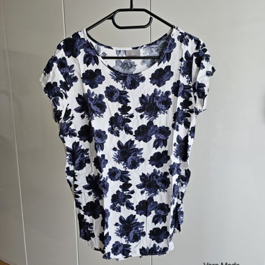 Vero Moda shirts (2-piece bundle)