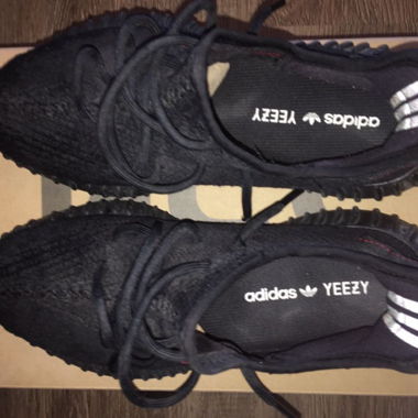 Adidas Yeezy Boost 350 V2 bred