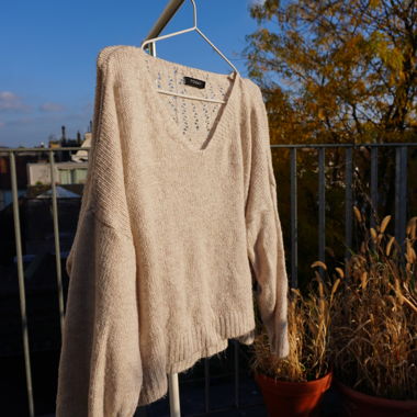 Beiger Strickpullover