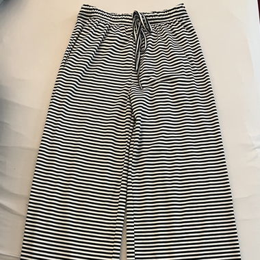 Schwarz Weiss Streifen Hose Scandi Style