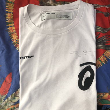 OFF-WHITE T-SHIRT