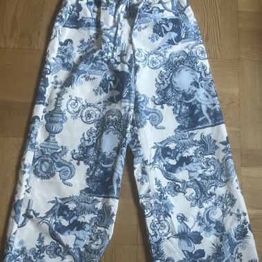 Forever 21 Pantalon décontracté bleu motif blanc 