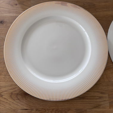 12x neue flache Teller Maisons du Monde
