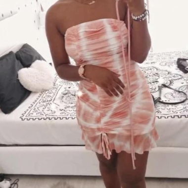 Baeumchenkleid mit Tragern