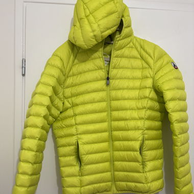 JOTT - Leichte Kapuzen-Daunenjacke Acid Green Nico