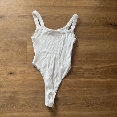 Body a coste bianco