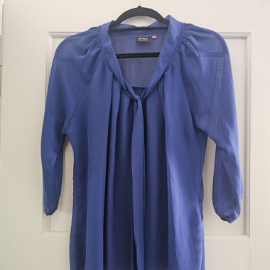 Bluse mit Schleife