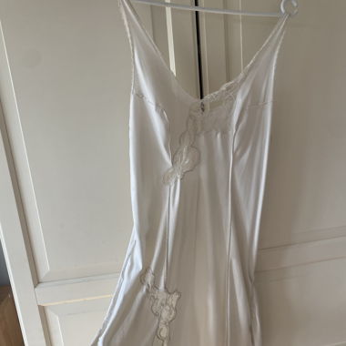 white night gown