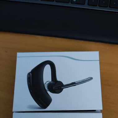 Plantronics (Poly) Voyager Legend