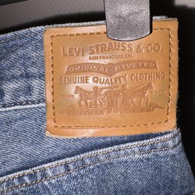 Levi’s blaue baggy dad Jeans