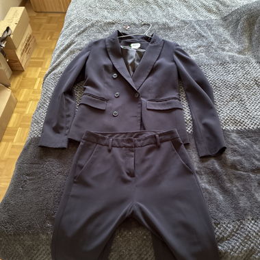 Elegant women's suit
