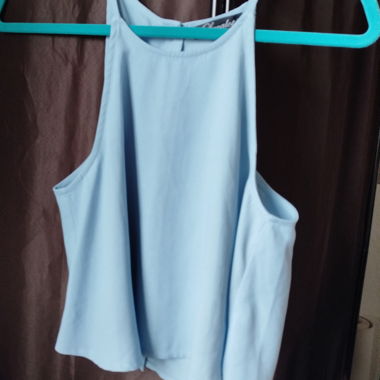 Top corto estivo azzurro chiaro, taglia M