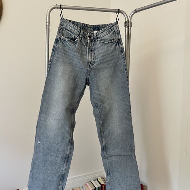 Light wash Jeans