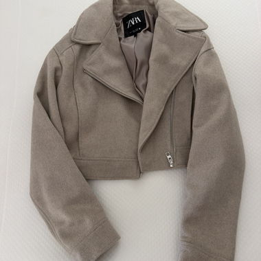 Zara Cropped Jacke